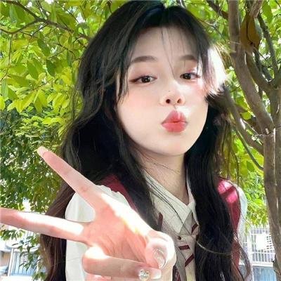 向下扭曲